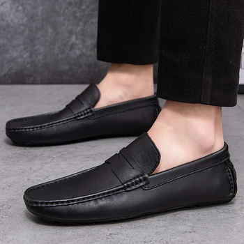 Homens Loafer de Couro de Vaca Genuíno Sapatos Natural, Material Respirável Mocassins de Lazer Sapato Homens de marcas de Luxo Mocassins